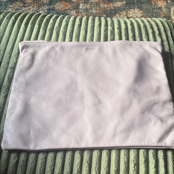 Baggu Lavender Large Zip Clutch Leather Accessory Like New - Picture 1 of 8